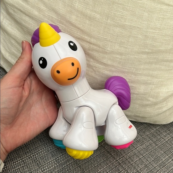 Fisher-Price Unicorn Clicker Pal Toy White Ages 6 to 36 Months - Picture 5 of 5